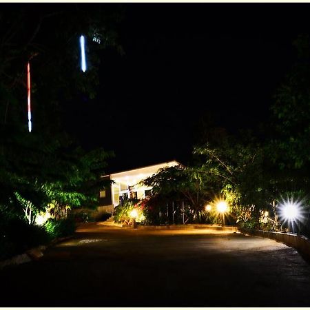 Hotel Wind Hills Nakhonratchasima Exterior foto