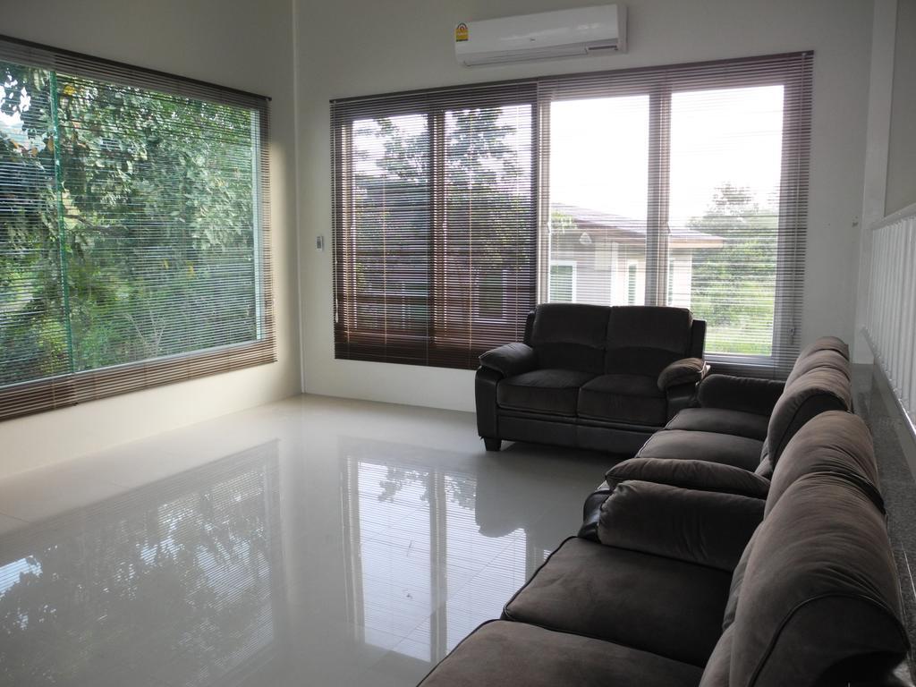 Hotel Wind Hills Nakhonratchasima Zimmer foto
